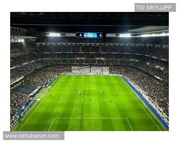 外国足球明星的传奇故事与他们在绿茵场上的辉煌成就解析